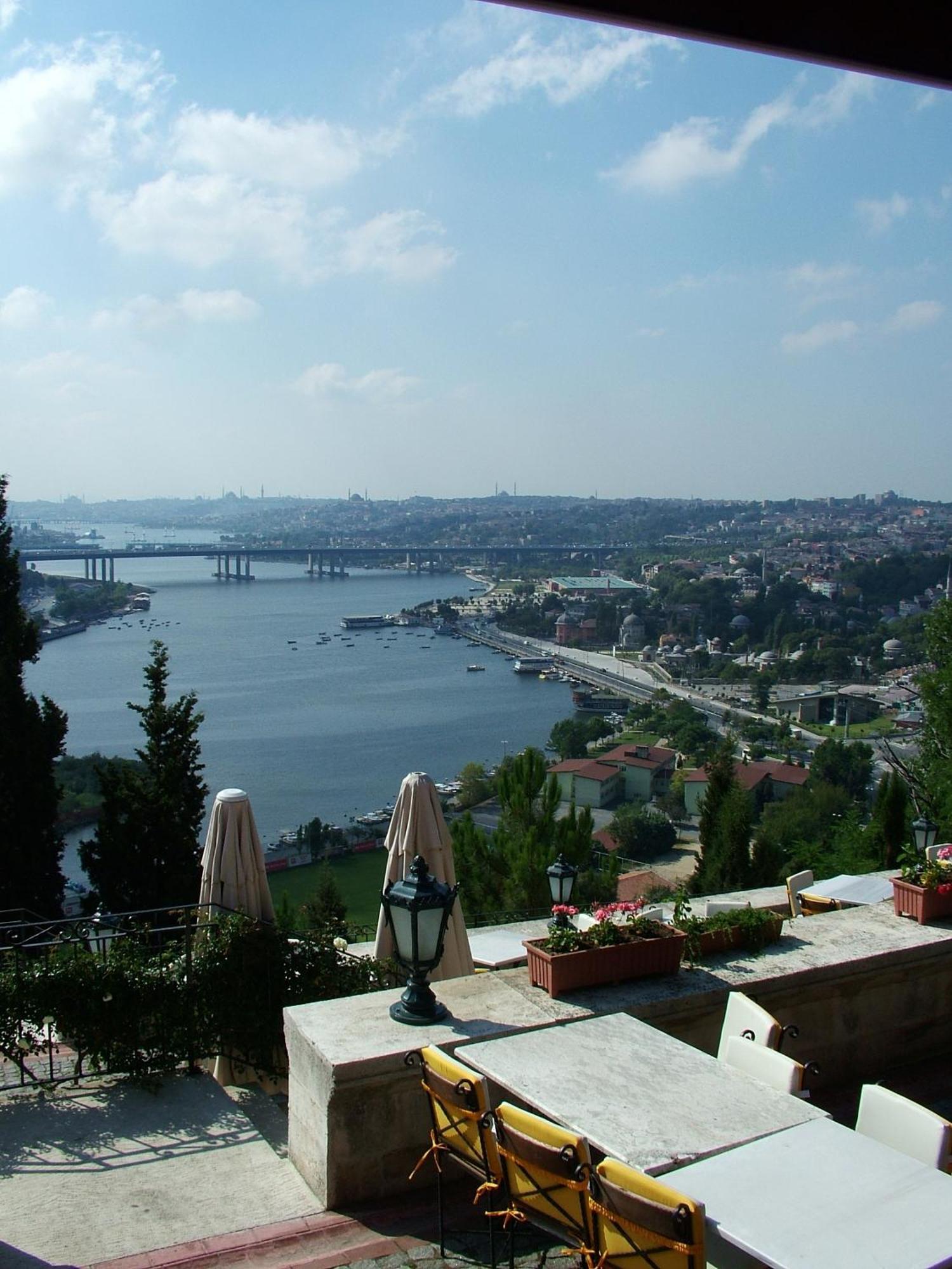 Turquhouse Hotel Истанбул Екстериор снимка